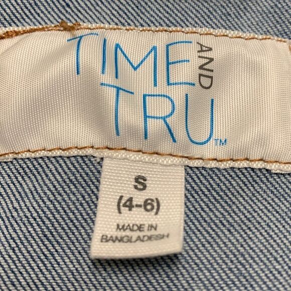 Womens Time And Tru Washed Denim Jean Jacket - Picture 5 of 6